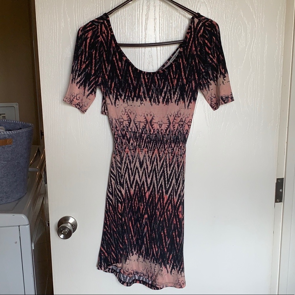 Short Sleeve Open-Back Dress